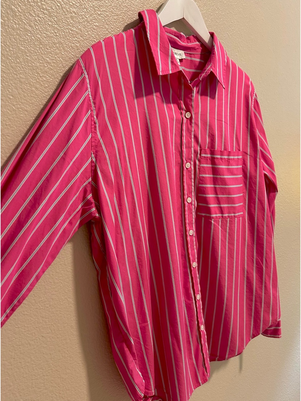 ☀️ EVEREVE Pink Button-Up Shirt with White and Blue Stripe